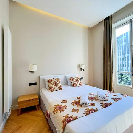 Urbanflat 141 - Grand Champs-elysees Ponthieu