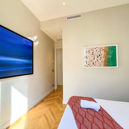 Urbanflat 141 - Grand Champs-elysees Ponthieu