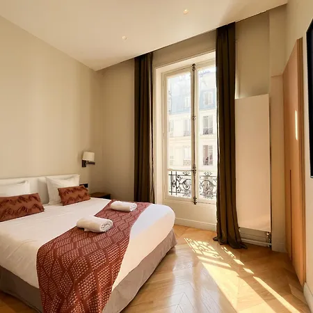 Urbanflat 141 - Grand Champs-elysees Ponthieu París