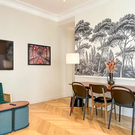 Urbanflat 141 - Grand Champs-elysees Ponthieu Apartamento París