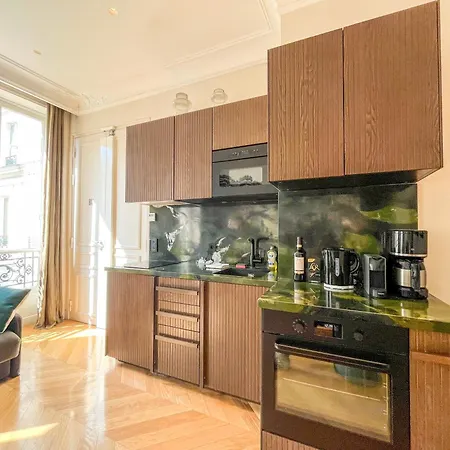 Urbanflat 141 - Grand Champs-elysees Ponthieu Apartment Paris
